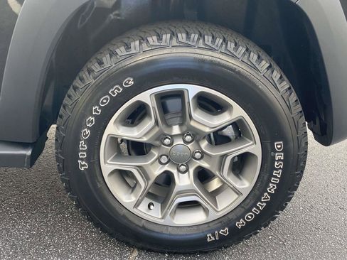 Certified 2022 Jeep Cherokee Trailhawk w/ Trailer Tow Group image 16