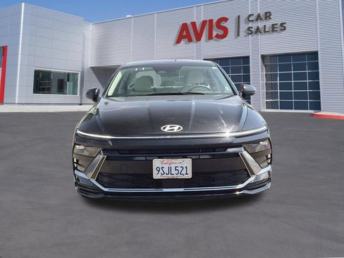 Used 2025 Hyundai Sonata SEL FWD image 2