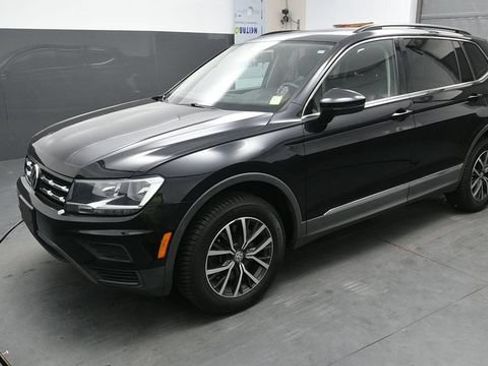 Used 2020 Volkswagen Tiguan SE AWD/4WD image 3