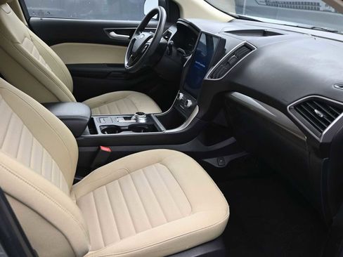 Used 2023 Ford Edge SE image 19