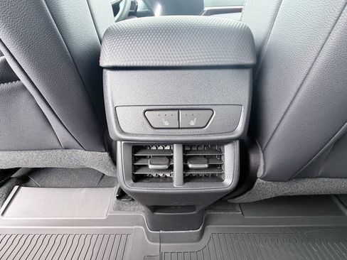 New 2026 Chevrolet Equinox RS w/ Convenience Package III FWD image 31