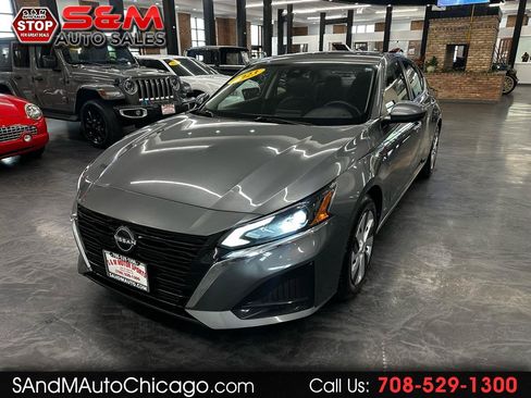 Used 2023 Nissan Altima 2.5 S FWD image 1