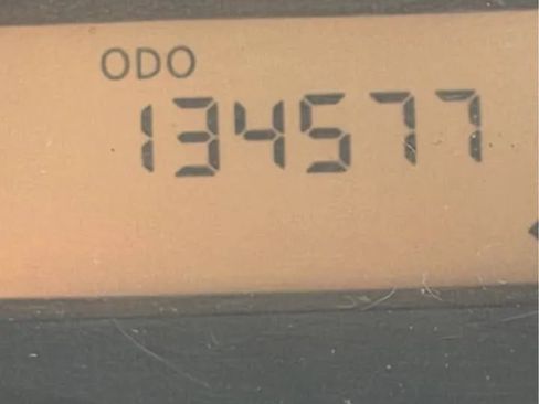 Used 2013 Nissan Versa S FWD image 10
