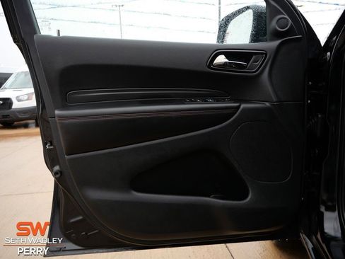 Used 2025 Dodge Durango GT AWD/4WD image 17