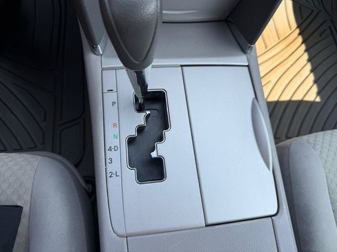 Used 2009 Toyota Camry FWD image 9