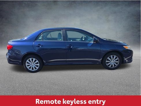 Used 2013 Toyota Corolla LE FWD image 4