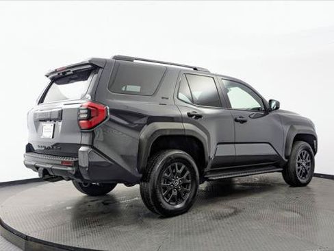 Used 2025 Toyota 4Runner SR5 AWD/4WD image 8