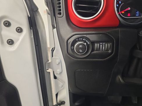 Used 2020 Jeep Gladiator Rubicon AWD/4WD image 35