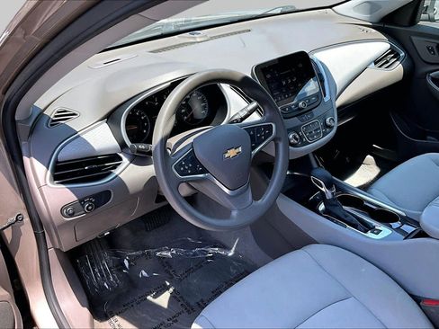 Used 2023 Chevrolet Malibu LT w/ Driver Confidence Package FWD image 17