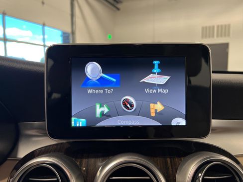 Used 2018 Mercedes-Benz C 300 4MATIC Sedan image 17