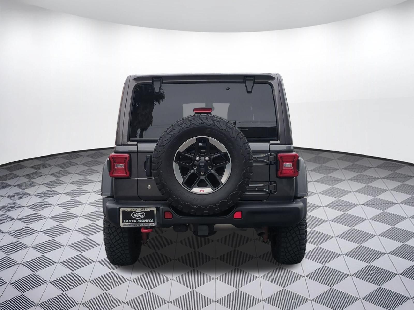 Used 2018 Jeep Wrangler Unlimited Rubicon AWD/4WD image 4