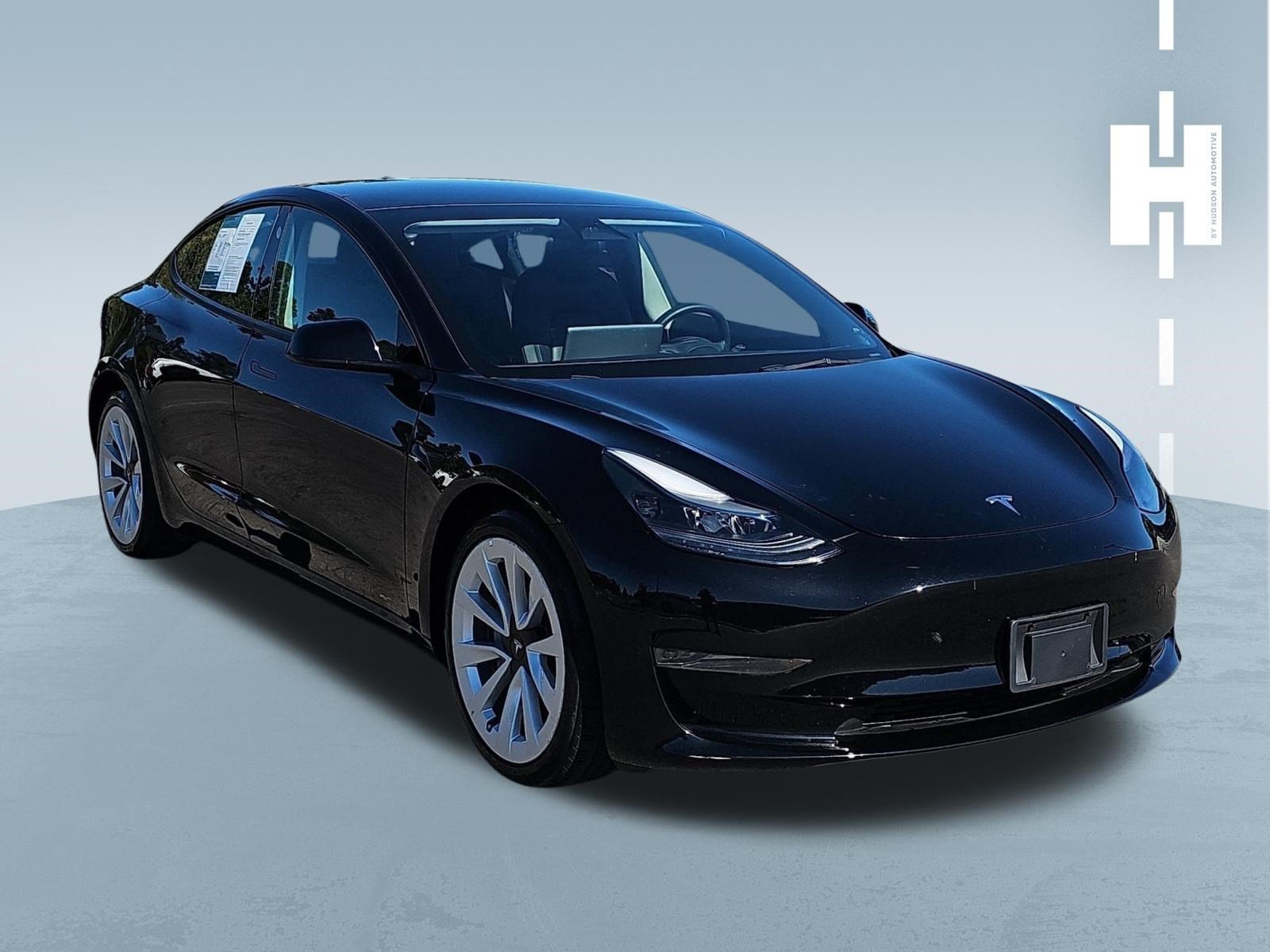 Used 2023 Tesla Model 3 Standard Range RWD image 1