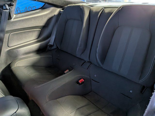 Used 2018 Ford Mustang Coupe RWD image 17