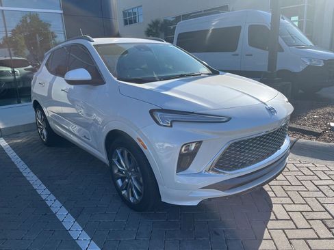 Used 2025 Buick Encore GX Avenir w/ Avenir Convenience Package image 4