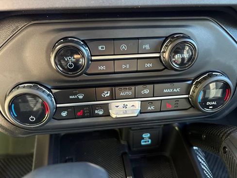 Certified 2025 Ford Bronco Raptor AWD/4WD image 28