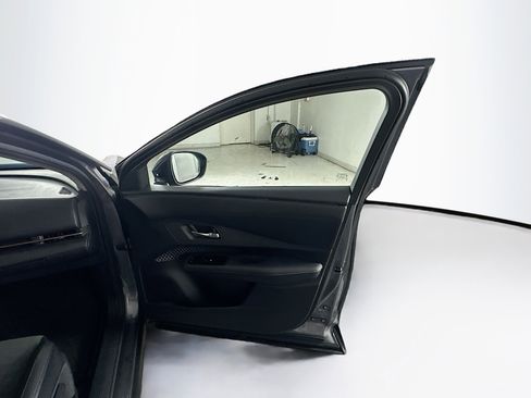 Used 2023 Nissan Ariya FWD image 31