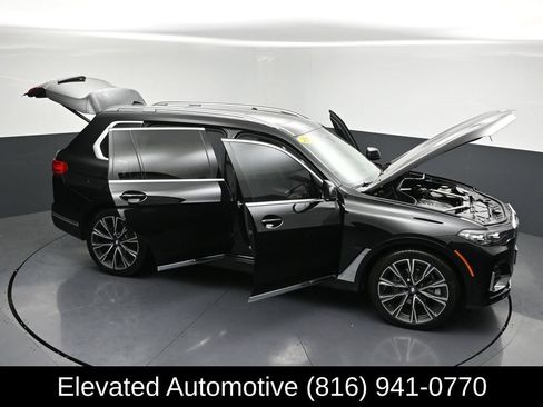 Used 2021 BMW X7 xDrive40i w/ Premium Package 2 AWD/4WD image 34
