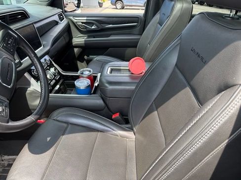 Used 2022 GMC Yukon Denali AWD/4WD image 6