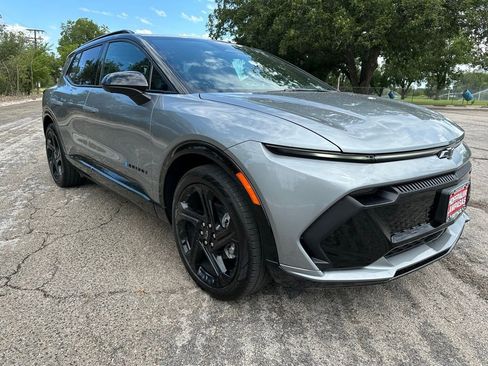 New 2025 Chevrolet Equinox EV RS w/ Convenience Package II image 8