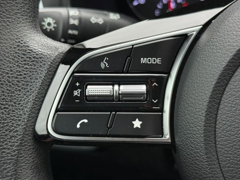 Used 2023 Kia Forte LXS FWD image 28