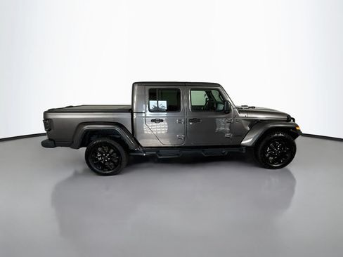 Used 2024 Jeep Gladiator Sport AWD/4WD image 8