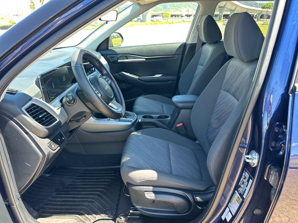 Used 2026 Kia Seltos LX FWD image 13