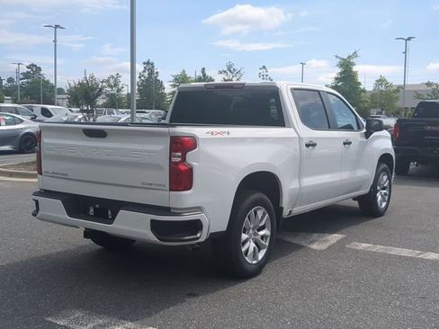 New 2025 Chevrolet Silverado 1500 Custom image 6