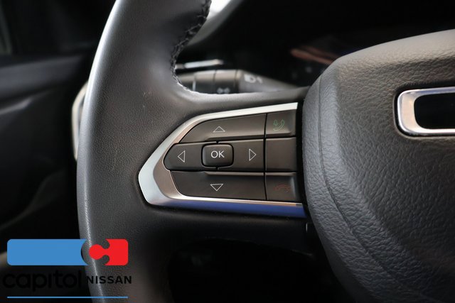 Used 2024 Jeep Compass Latitude AWD/4WD image 16