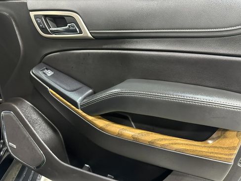 Used 2019 GMC Yukon Denali image 21