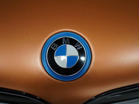 Used 2019 BMW i8 Roadster image 64