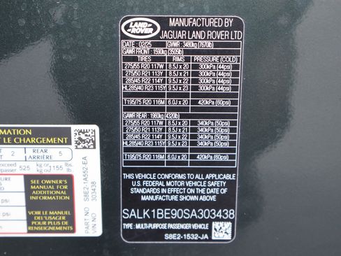 Certified 2025 Land Rover Range Rover Long Wheelbase Autobiography AWD/4WD image 34