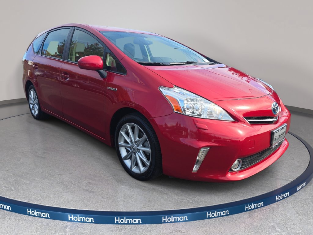 Used 2014 Toyota Prius V Five FWD image 4