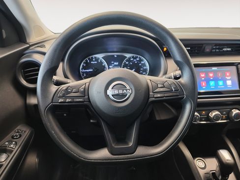 Used 2023 Nissan Kicks S FWD image 17