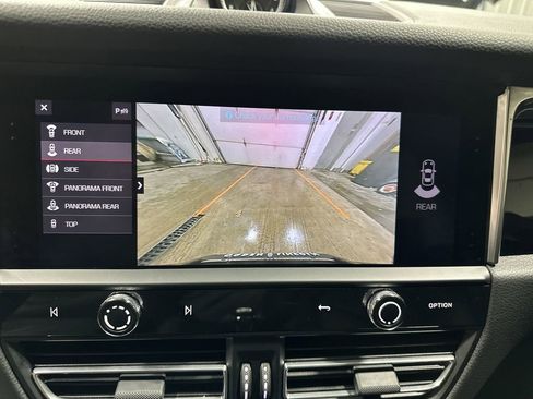 Used 2022 Porsche Macan image 25