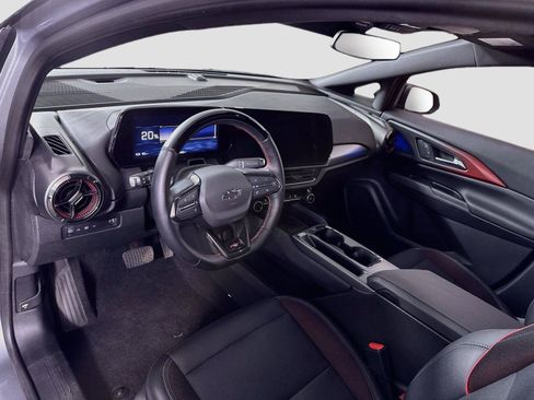 Used 2024 Chevrolet Equinox EV RS AWD/4WD image 3