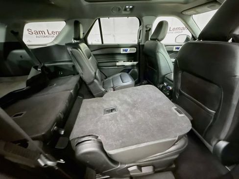 Used 2022 Ford Explorer Limited w/ Equipment Group 301A AWD/4WD image 29