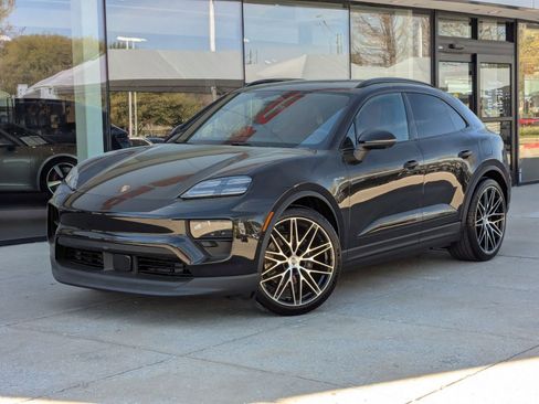 New 2026 Porsche Macan 4 Electric AWD/4WD image 1