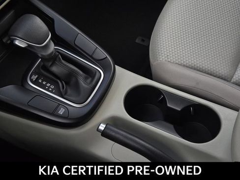 Certified 2025 Kia Soul LX w/ LX Technology Package FWD image 24