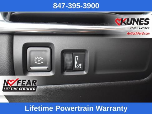 Used 2020 Cadillac XT4 Premium Luxury w/ Cold Weather Package image 18