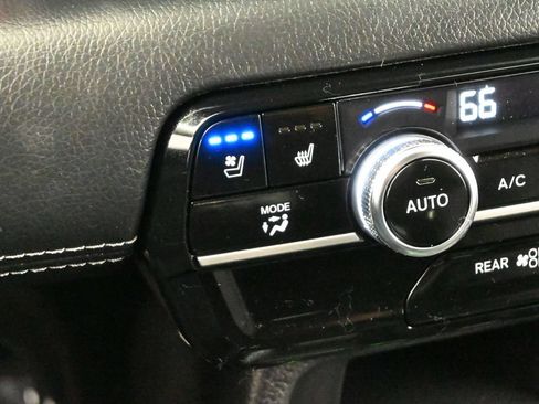 Used 2023 Honda Pilot Elite image 14