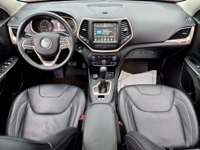 Used 2015 Jeep Cherokee Limited AWD/4WD image 16