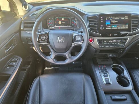 Certified 2022 Honda Pilot Special Edition image 5