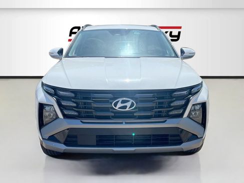 Used 2026 Hyundai Tucson SEL FWD image 2