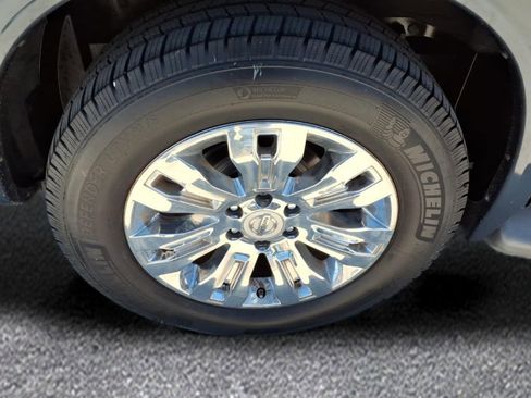 Used 2015 Nissan Armada Platinum image 9
