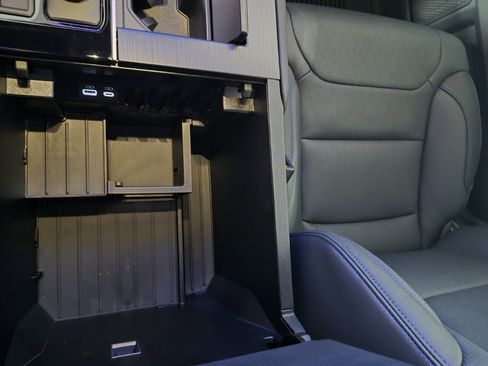 New 2026 Toyota Tundra Platinum AWD/4WD image 29