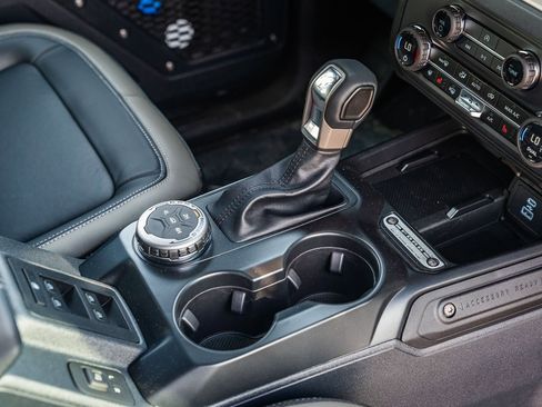 New 2025 Ford Bronco Outer Banks image 9