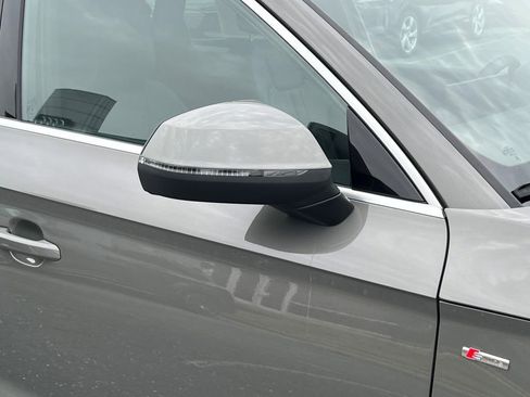 Certified 2025 Audi Q5 2.0T Premium Plus w/ Premium Plus Package image 10