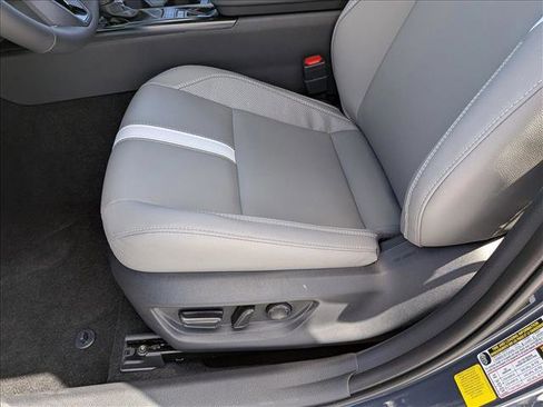 New 2026 Toyota Camry SE image 4