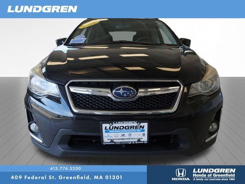 Used 2016 Subaru Crosstrek 2.0i Premium AWD/4WD image 2