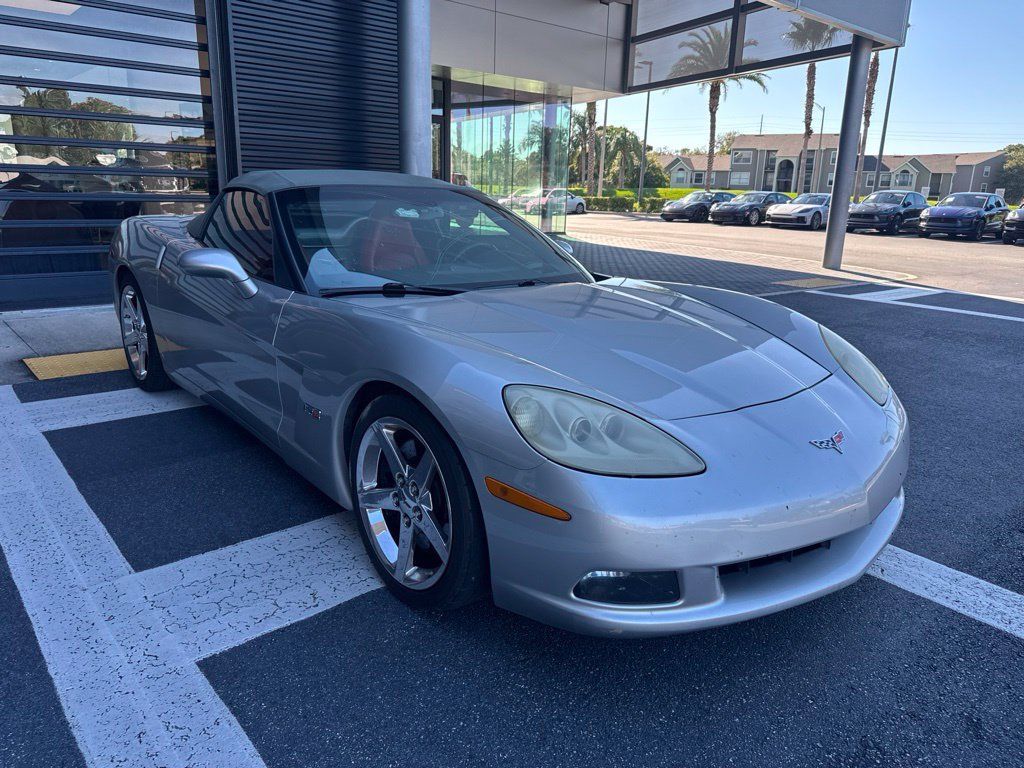 Used 2007 Chevrolet Corvette Convertible w/ Preferred Equipment Group RWD image 5